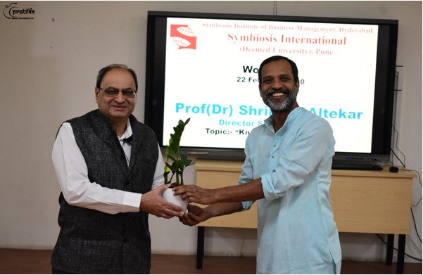 Guest Lecture by Prof. Shrirang Altekar at SIBM 