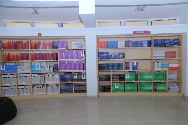 Collection of Books in SIBM Library