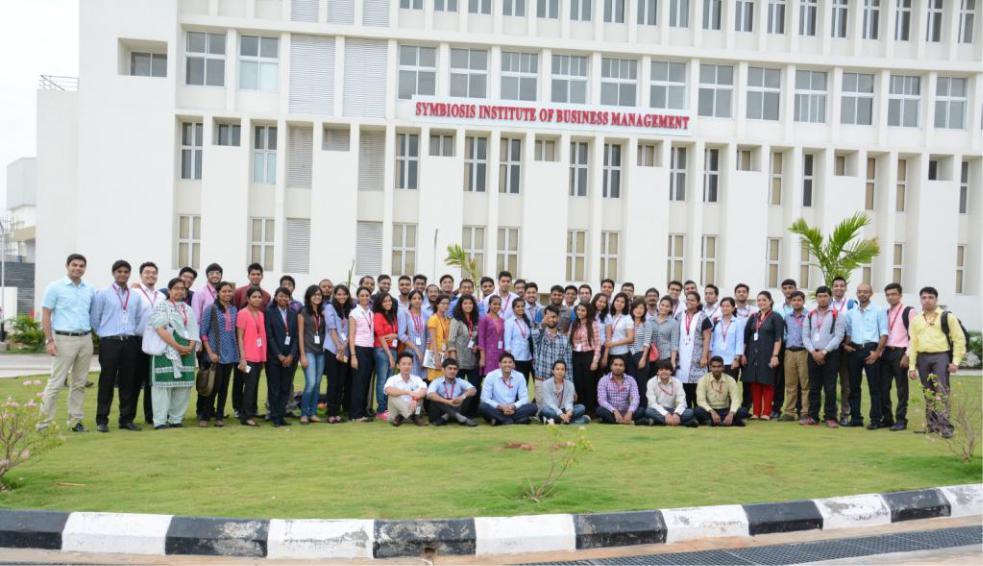 Group Photo with our faculty and students 
          