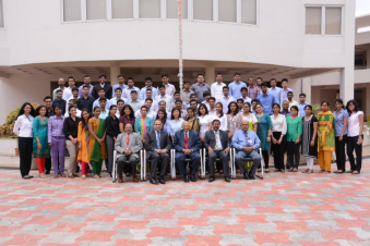 Group Photo with our faculty and students 
            